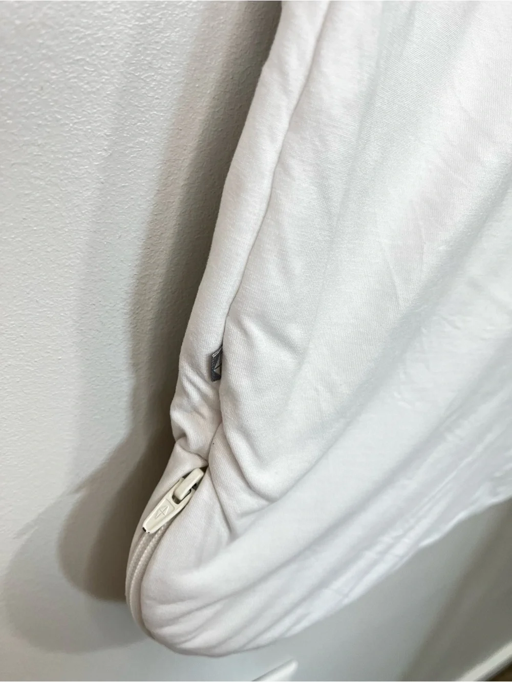 Kyte Baby White Medium Sleeveless Baby Sleep Sack 18-30 lbs
